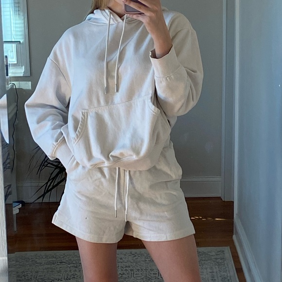 Hm Matching Sweatshirt And Sweat Shorts 